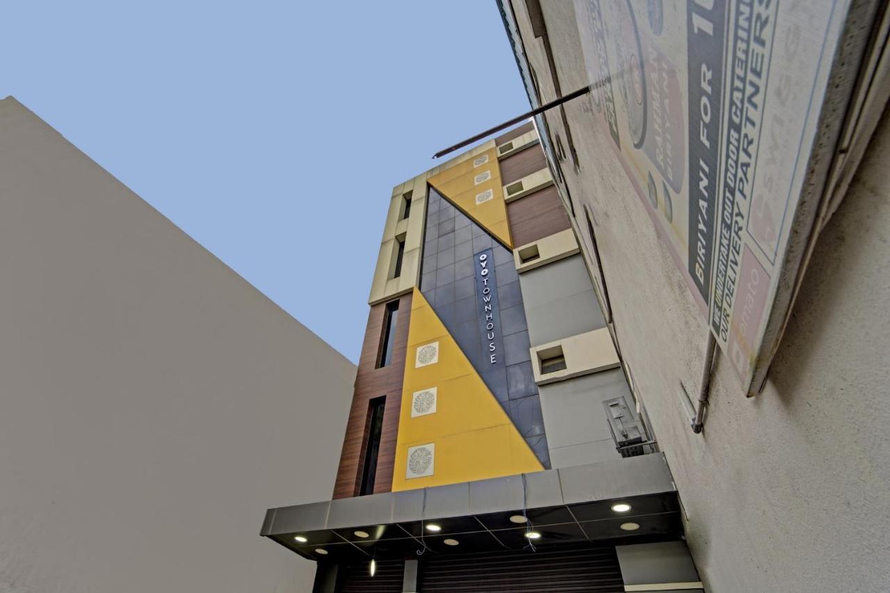 Super Townhouse 1096 Hotel Redfox Nungambakkam Near Apollo & Shankar Nethralaya Hospital Chennai Zewnętrze zdjęcie