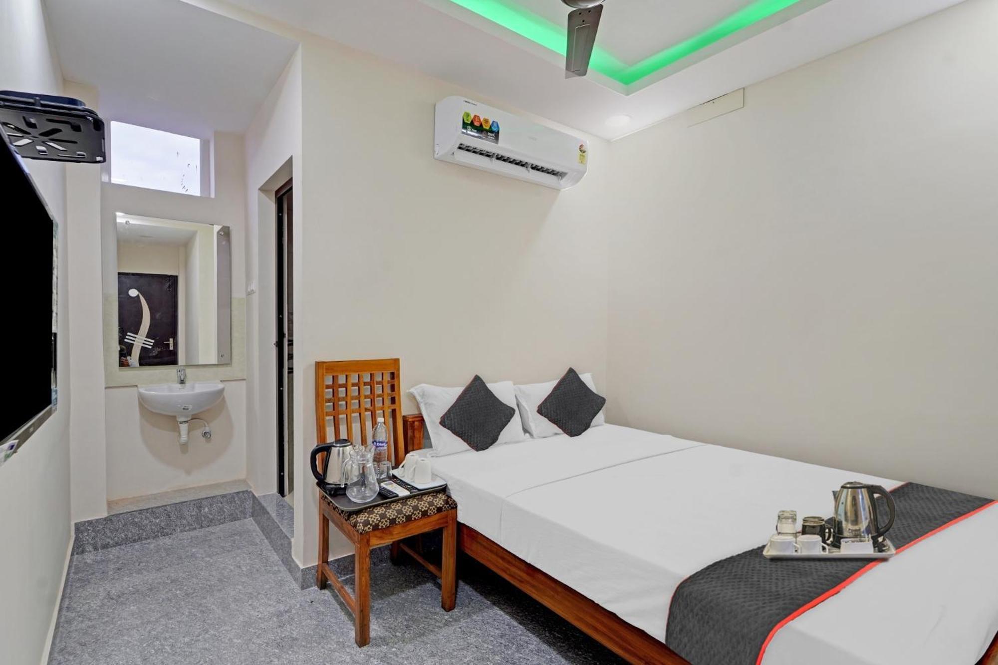 Super Townhouse 1096 Hotel Redfox Nungambakkam Near Apollo & Shankar Nethralaya Hospital Chennai Zewnętrze zdjęcie