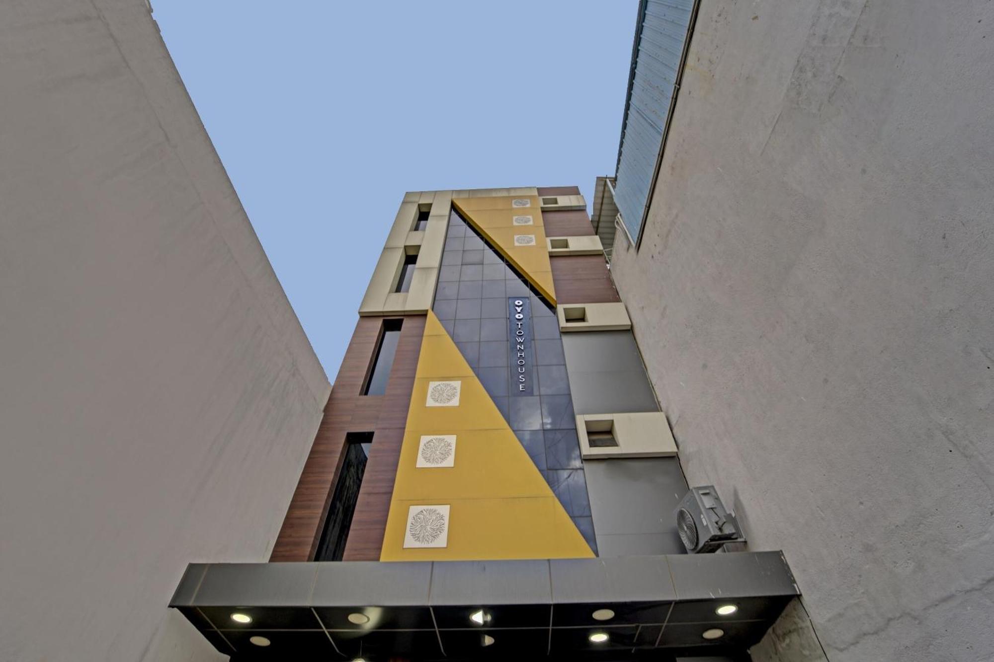 Super Townhouse 1096 Hotel Redfox Nungambakkam Near Apollo & Shankar Nethralaya Hospital Chennai Zewnętrze zdjęcie
